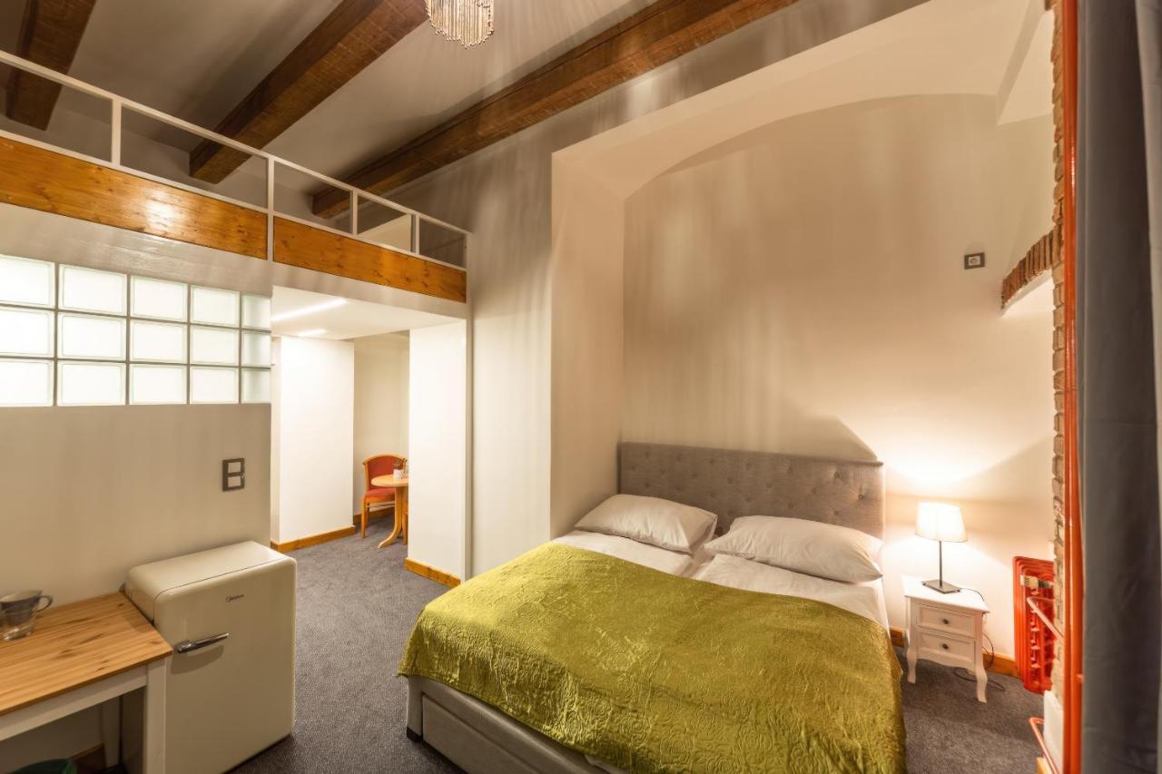 S42 Hotel Прага Екстериор снимка