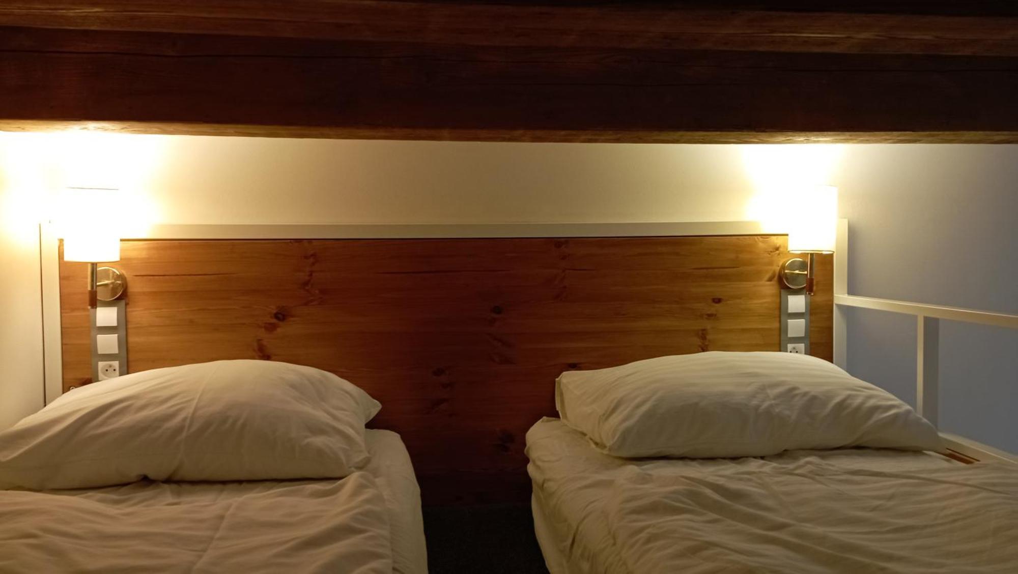S42 Hotel Прага Стая снимка