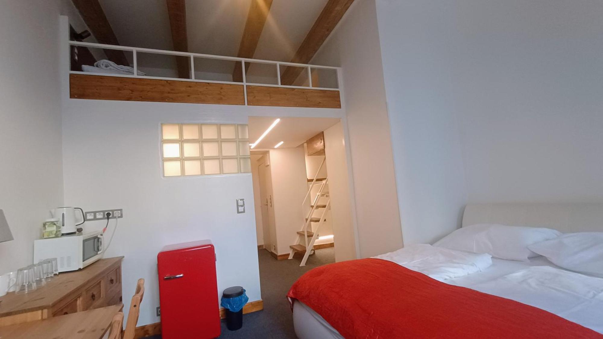 S42 Hotel Прага Стая снимка