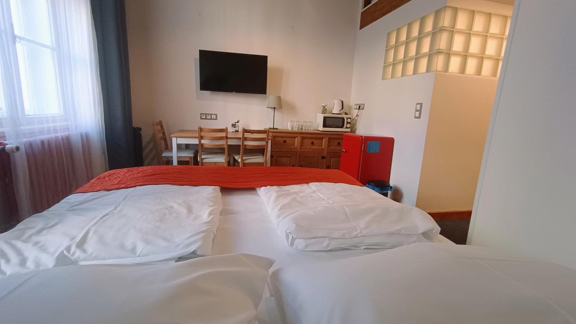 S42 Hotel Прага Стая снимка